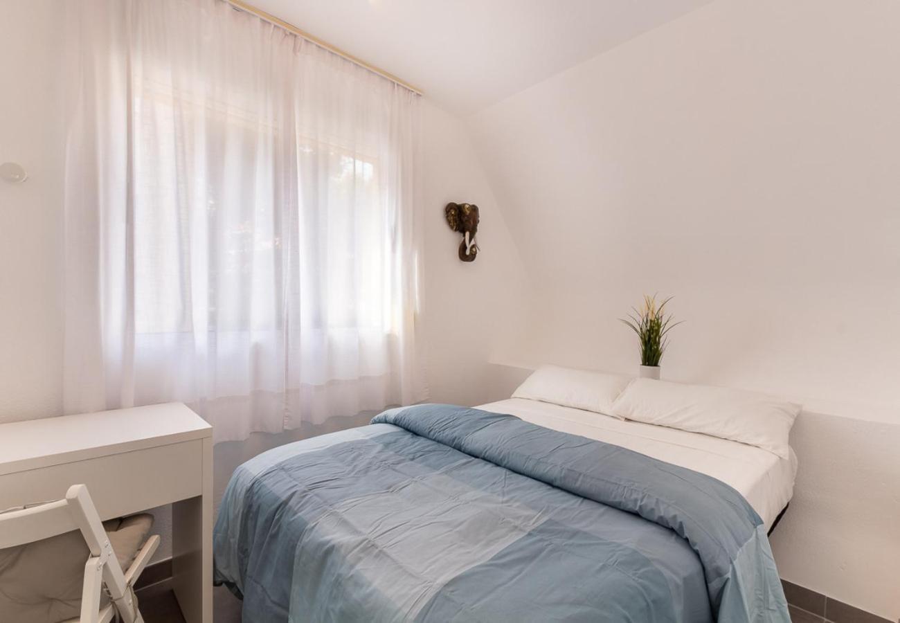 Reformado Apartamento En El Centro Con Vista Al Mar Torremolinos Bagian luar foto
