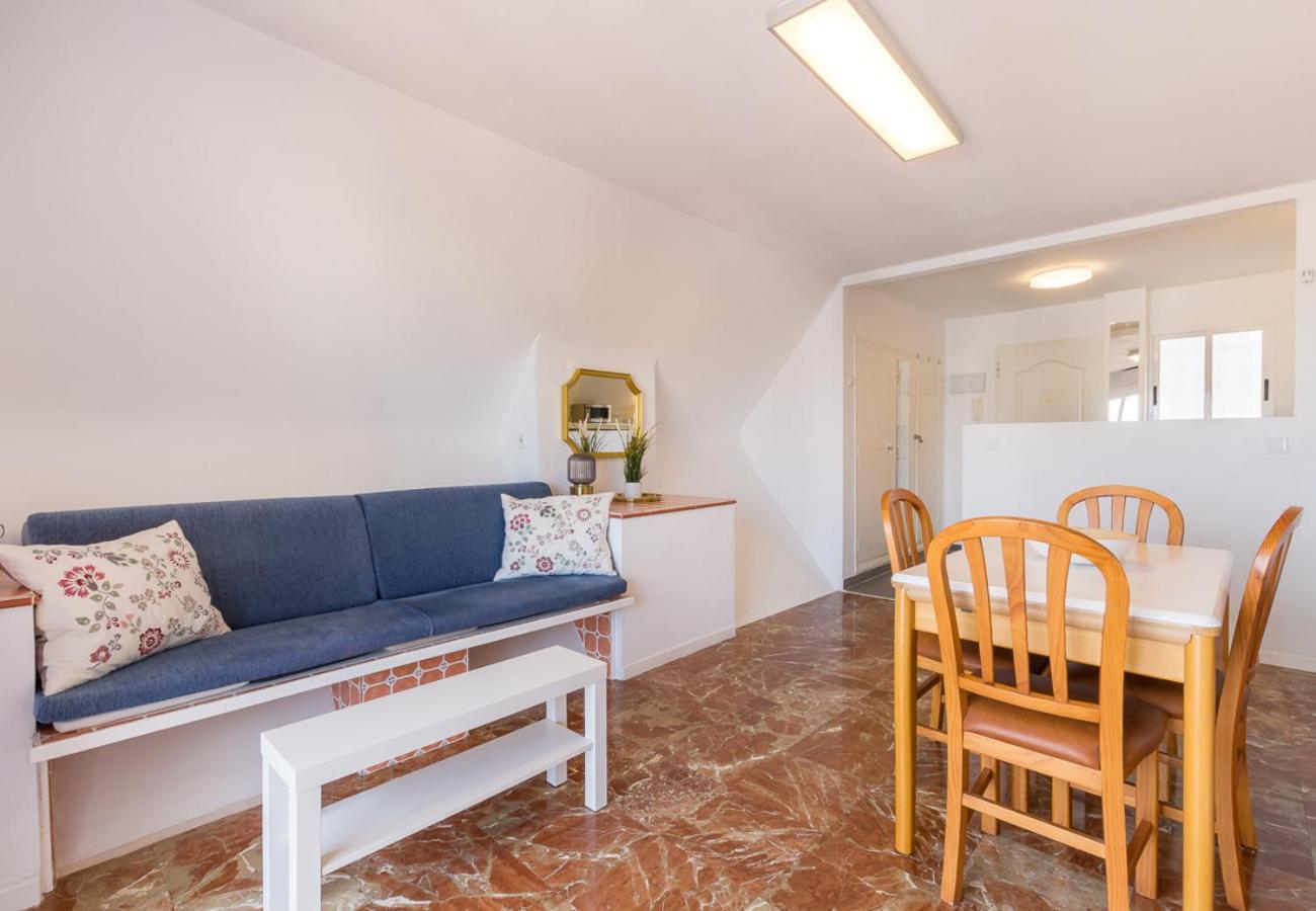 Reformado Apartamento En El Centro Con Vista Al Mar Torremolinos Bagian luar foto