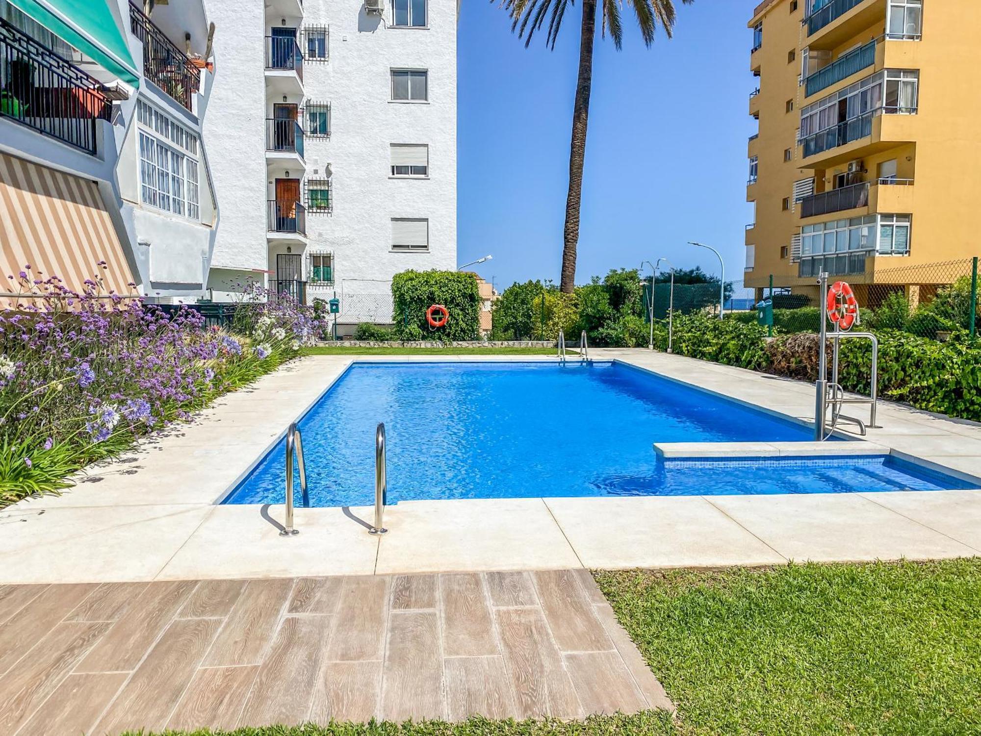 Reformado Apartamento En El Centro Con Vista Al Mar Torremolinos Bagian luar foto