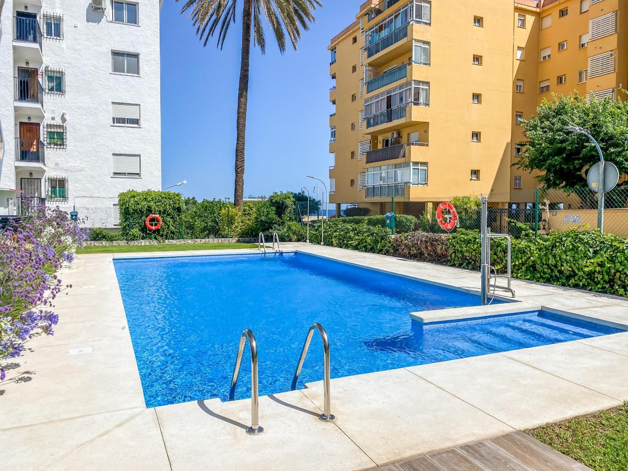 Reformado Apartamento En El Centro Con Vista Al Mar Torremolinos Bagian luar foto
